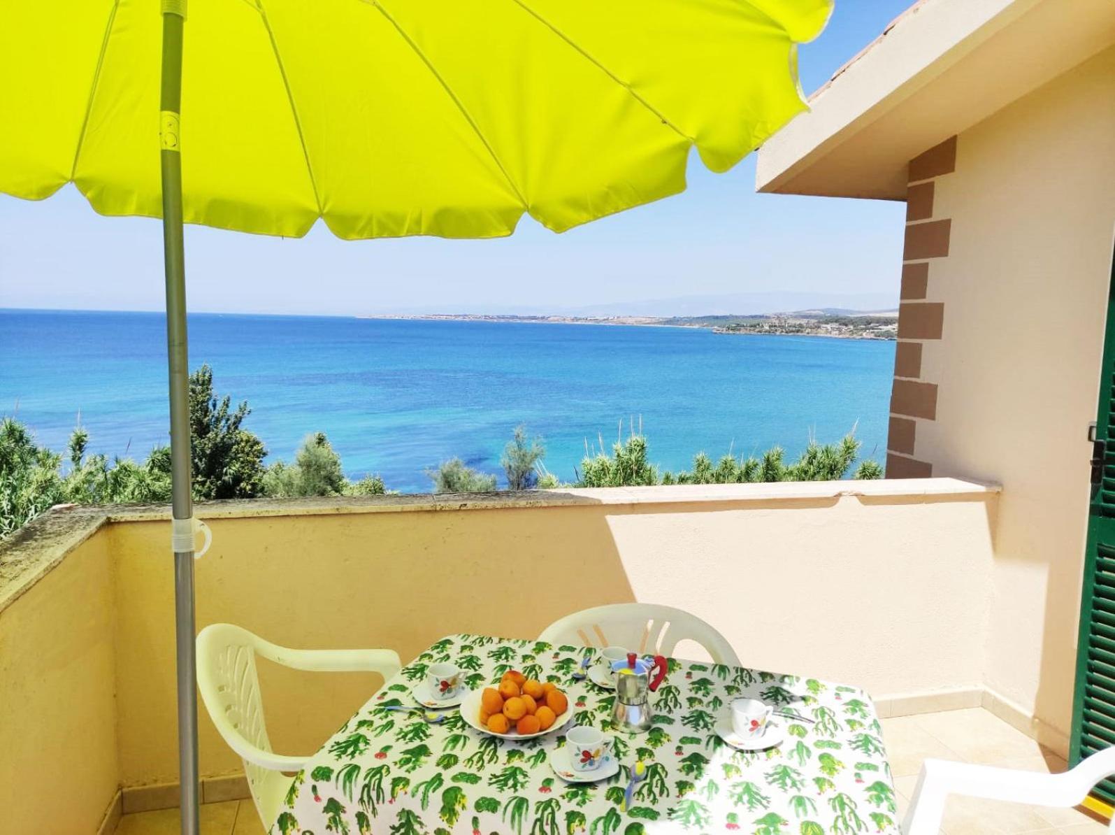 קאפו ריצוטו Villa Smeraldo - Mansarda Con Spettacolare Vista Sul Mare מראה חיצוני תמונה